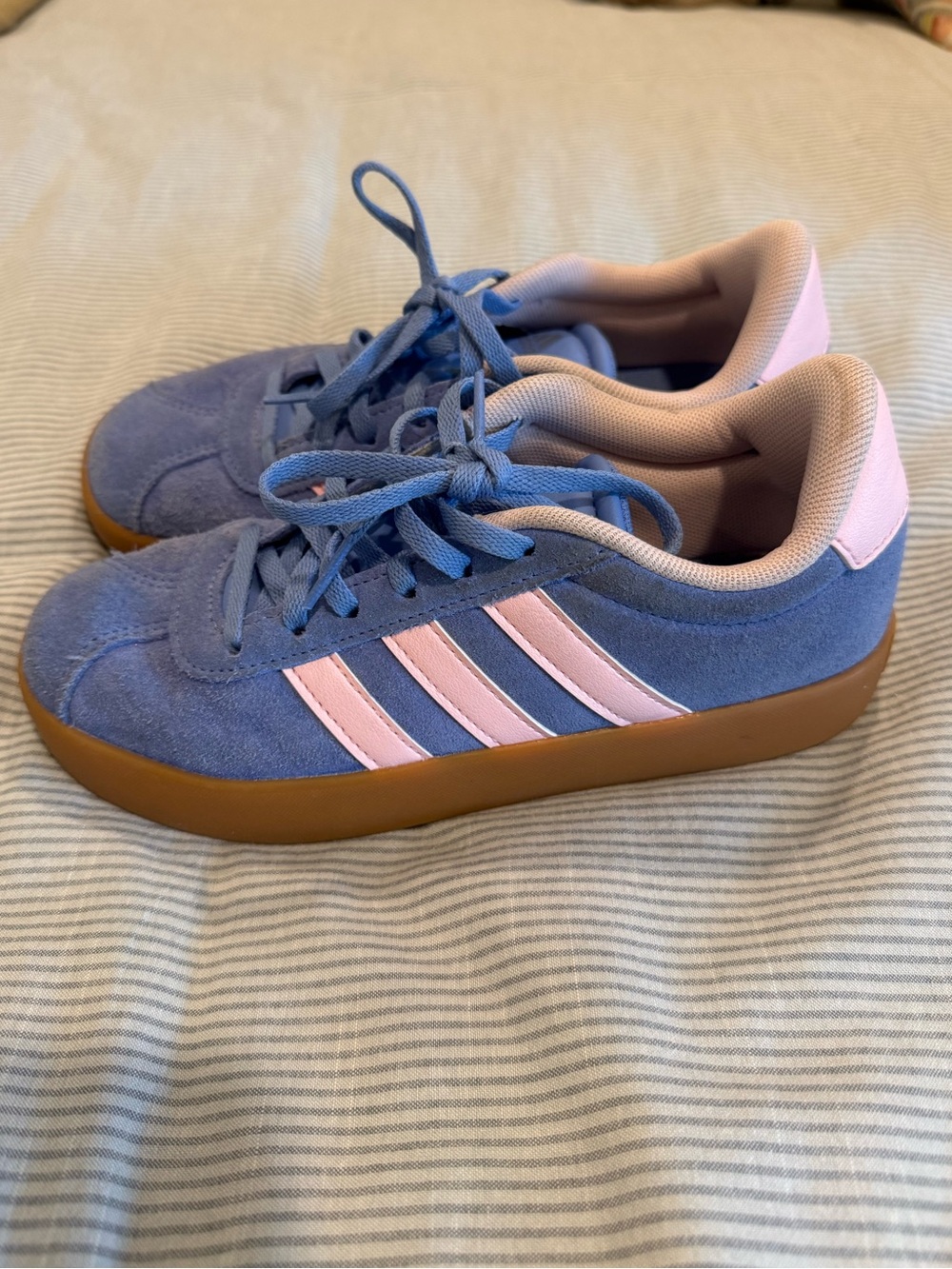 Adidas Sneakers